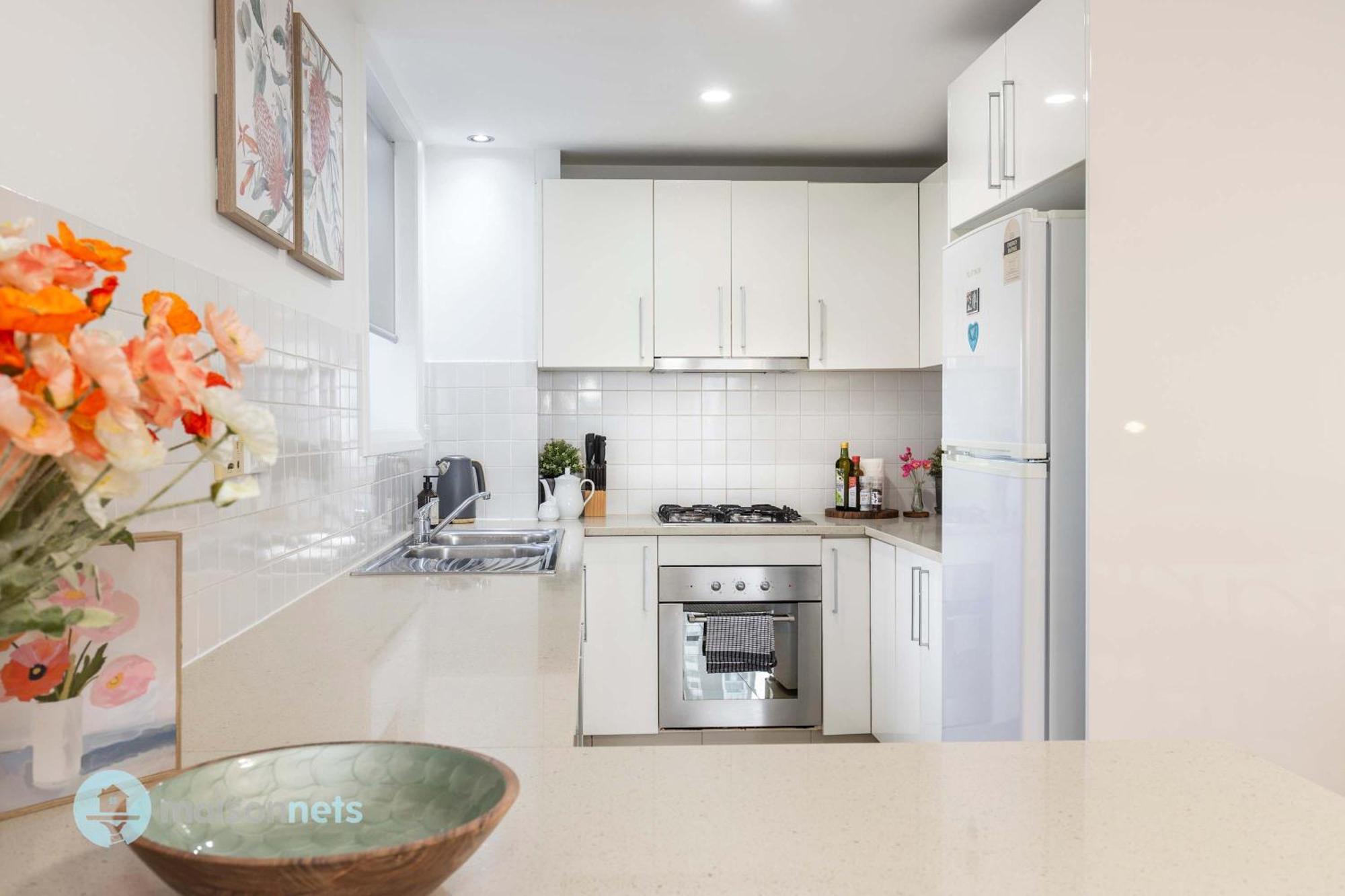 Apartment 2 Bedroom 2 Bathroom With Balcony And Parking *