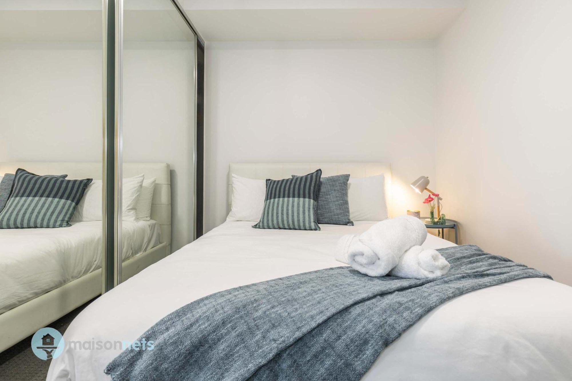 Apartment 2 Bedroom 2 Bathroom With Balcony And Parking Sydney